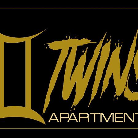 קאטו פירגוס Twins Apartments מראה חיצוני תמונה
