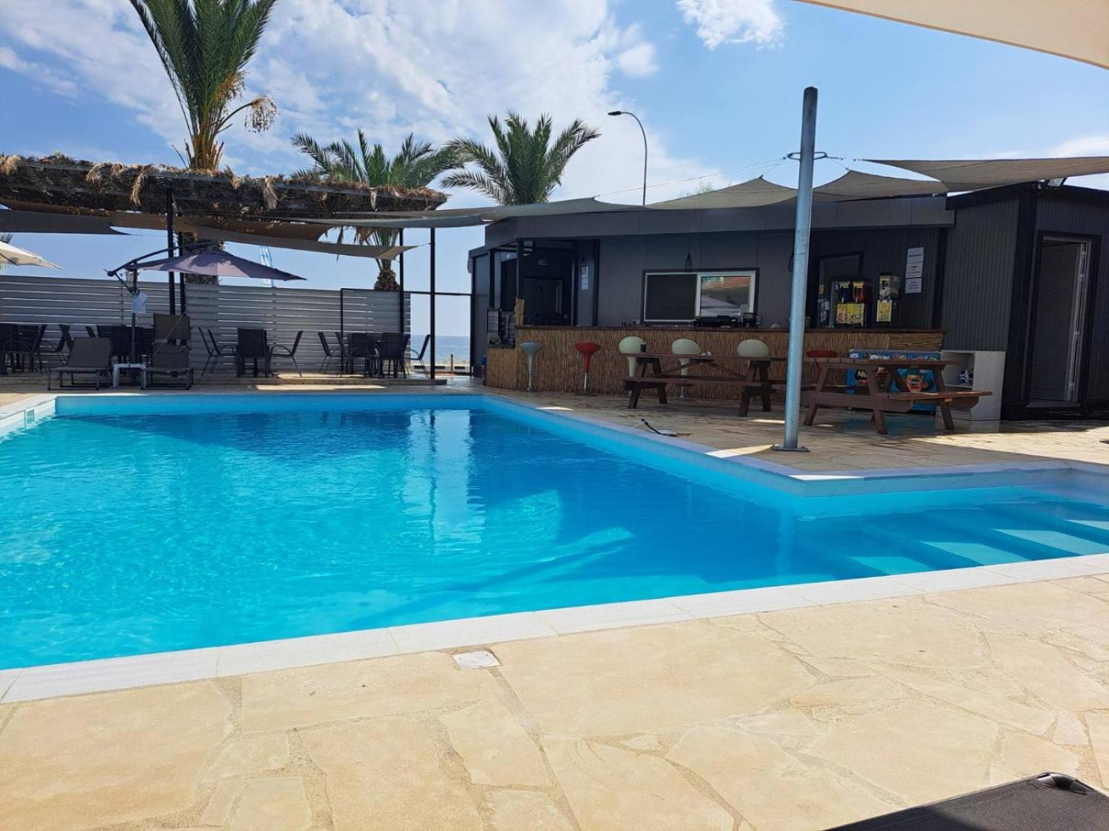 קאטו פירגוס Twins Apartments מראה חיצוני תמונה