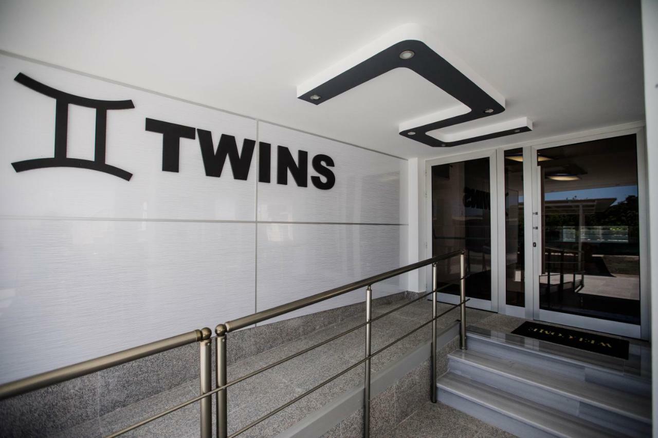 קאטו פירגוס Twins Apartments מראה חיצוני תמונה