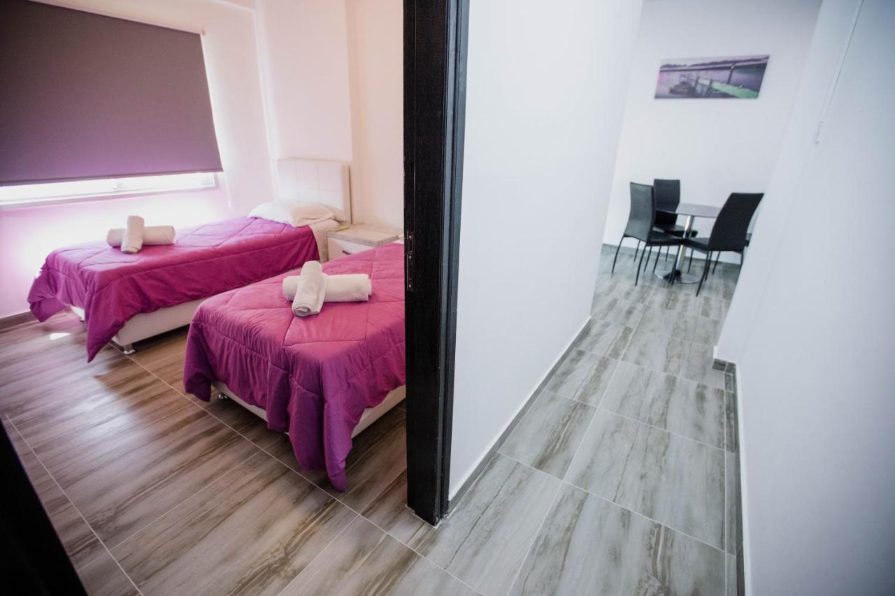 קאטו פירגוס Twins Apartments מראה חיצוני תמונה
